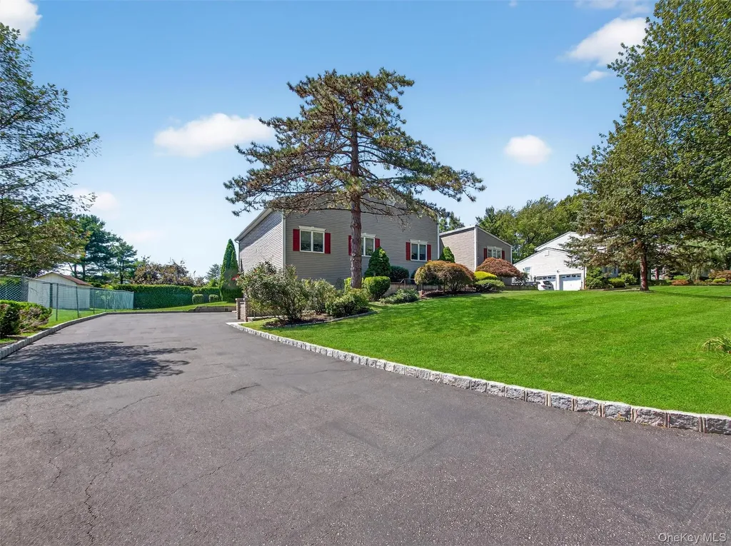147 Schweizer Lane Bardonia NY 10954