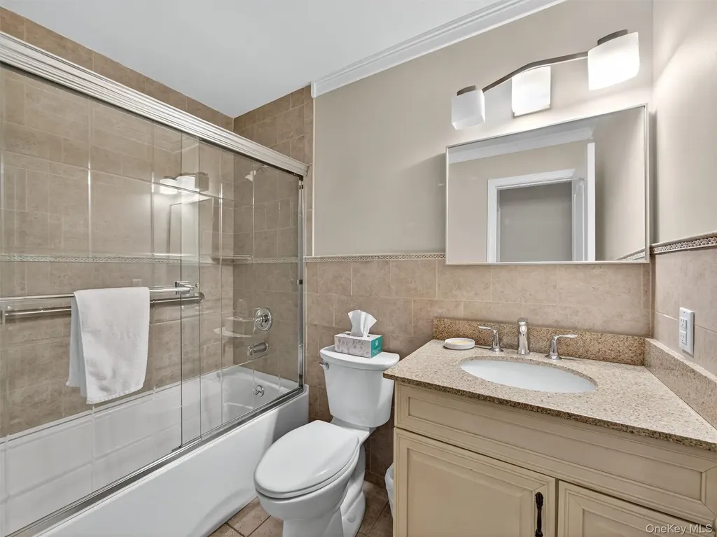 147 Schweizer Lane Bardonia NY 10954