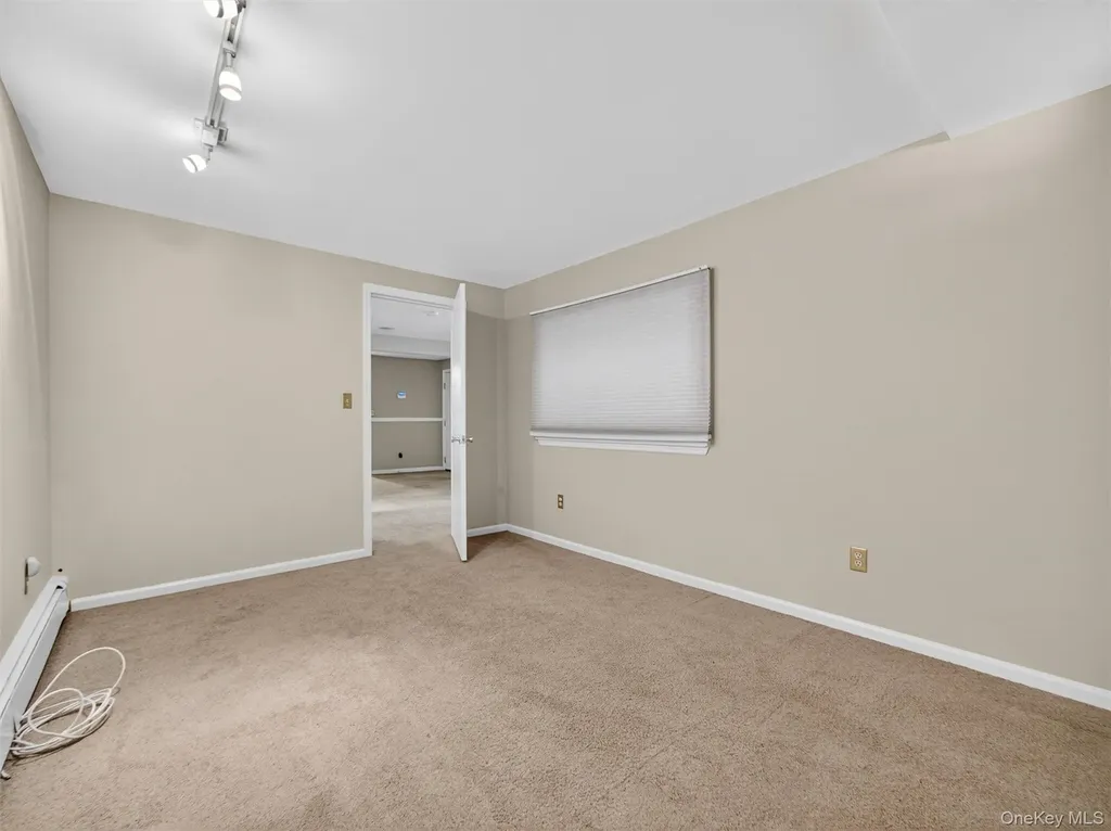 147 Schweizer Lane Bardonia NY 10954