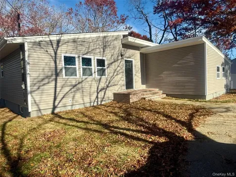 9 Holt Street Amityville NY 11701