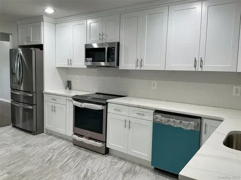 9 Holt Street Amityville NY 11701