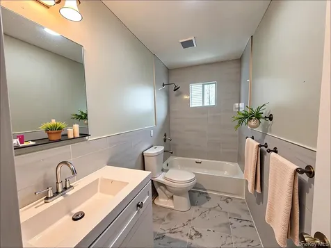 9 Holt Street Amityville NY 11701