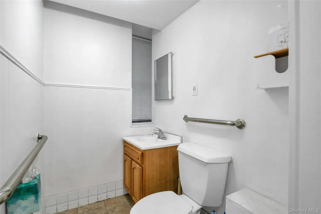 2400 Davidson Avenue Bronx NY 10468