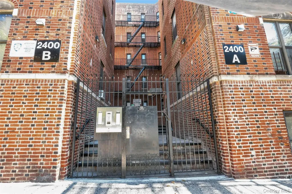 2400 Davidson Avenue Bronx NY 10468