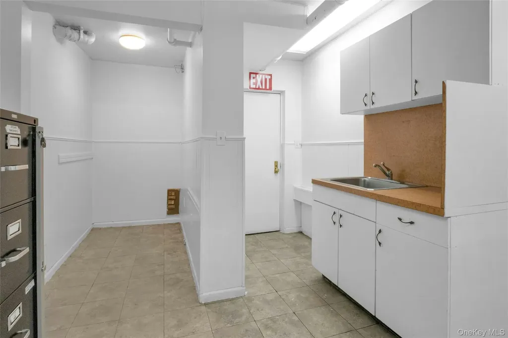 2400 Davidson Avenue Bronx NY 10468