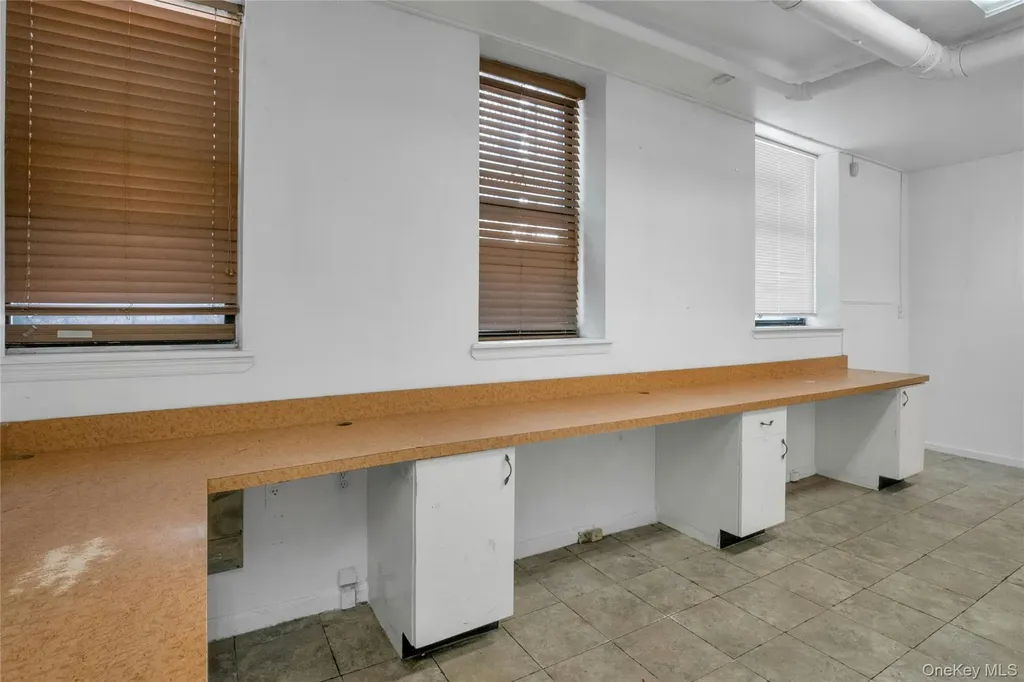 2400 Davidson Avenue Bronx NY 10468