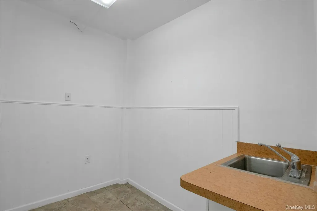 2400 Davidson Avenue Bronx NY 10468