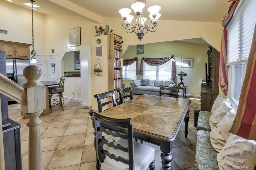4 E Hill Drive Smithtown NY 11787