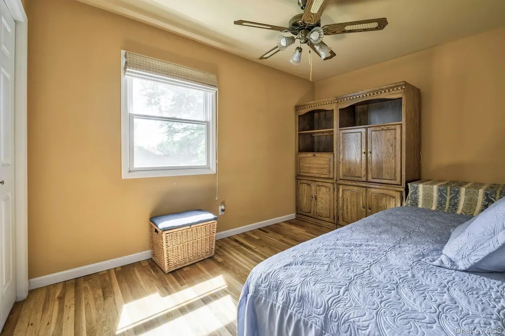 4 E Hill Drive Smithtown NY 11787