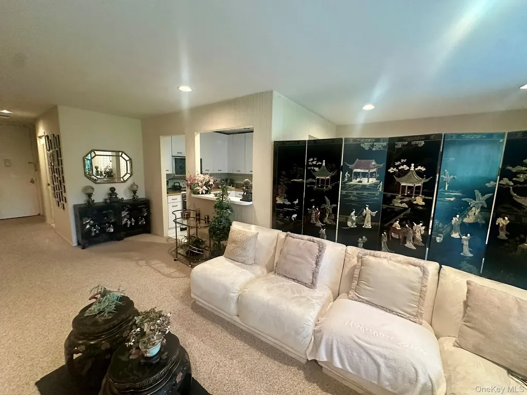 376 Central Avenue Lawrence NY 11559