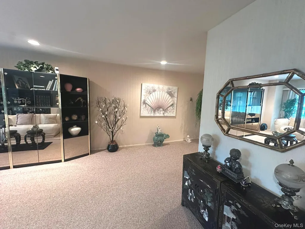 376 Central Avenue Lawrence NY 11559
