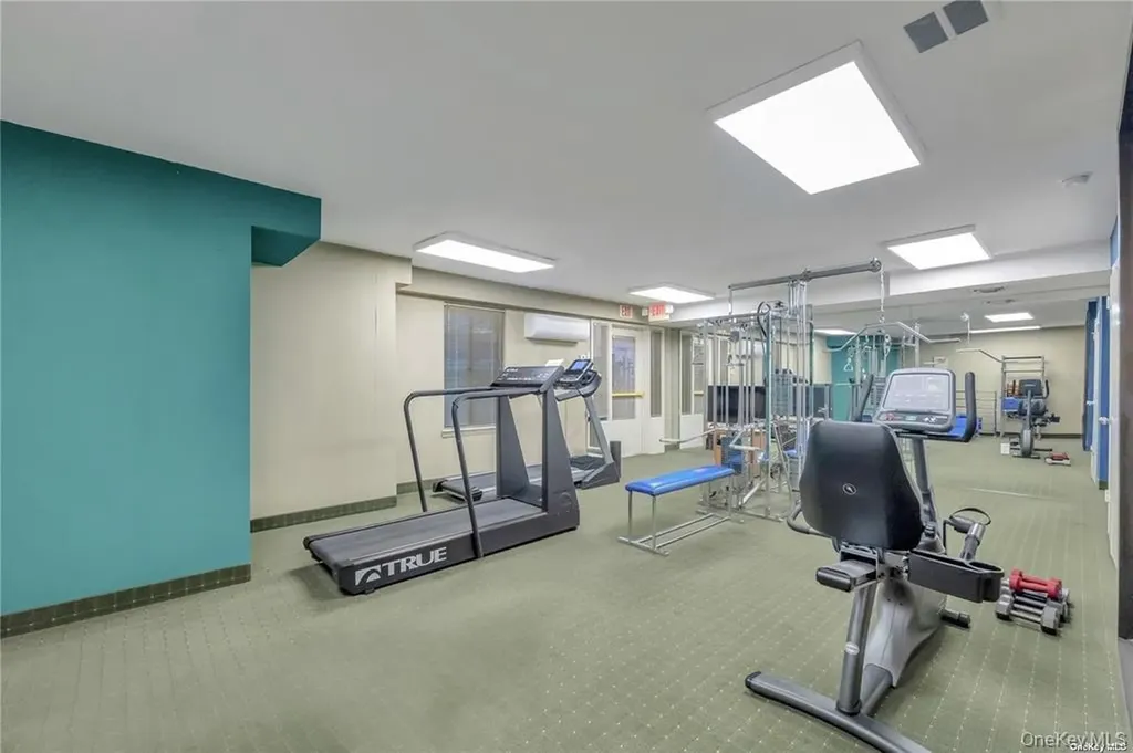 376 Central Avenue Lawrence NY 11559