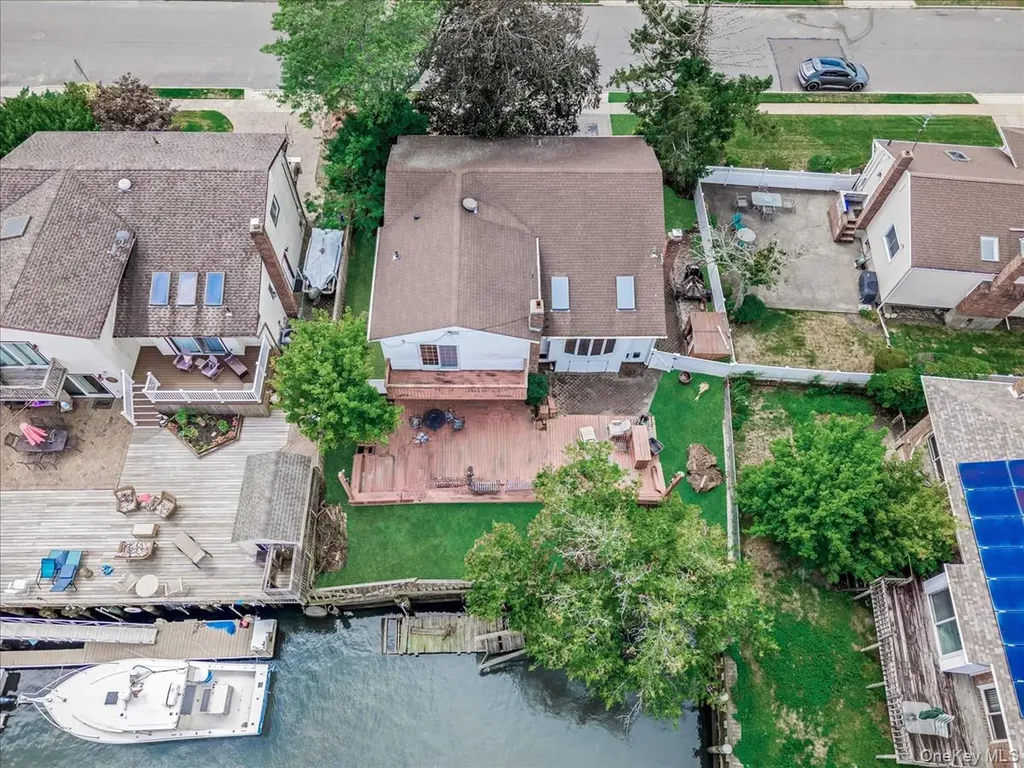 3249 Wolfson Drive Baldwin NY 11510