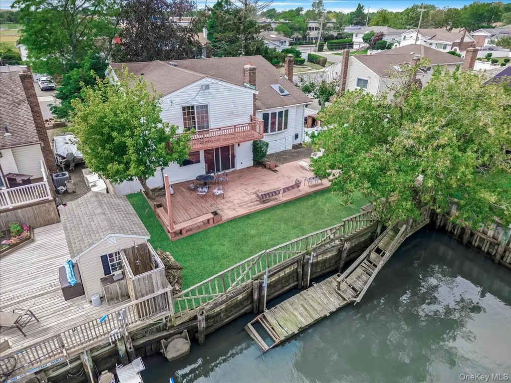 3249 Wolfson Drive Baldwin NY 11510