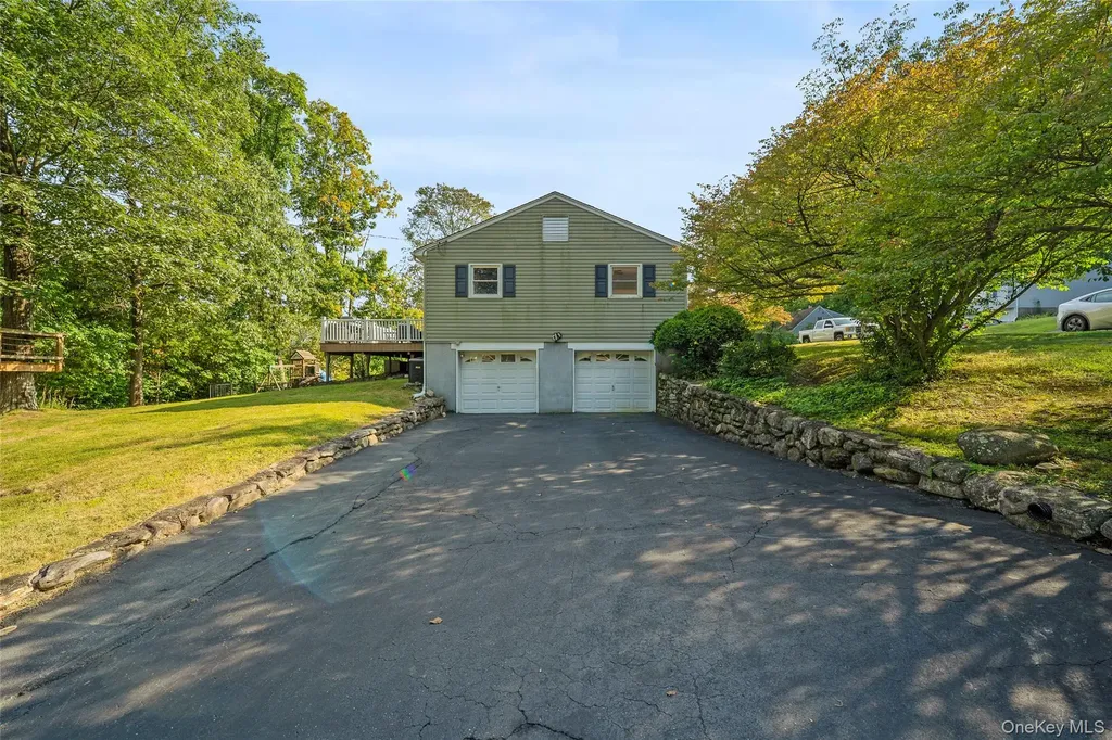 39 Graney Court Pearl River NY 10965