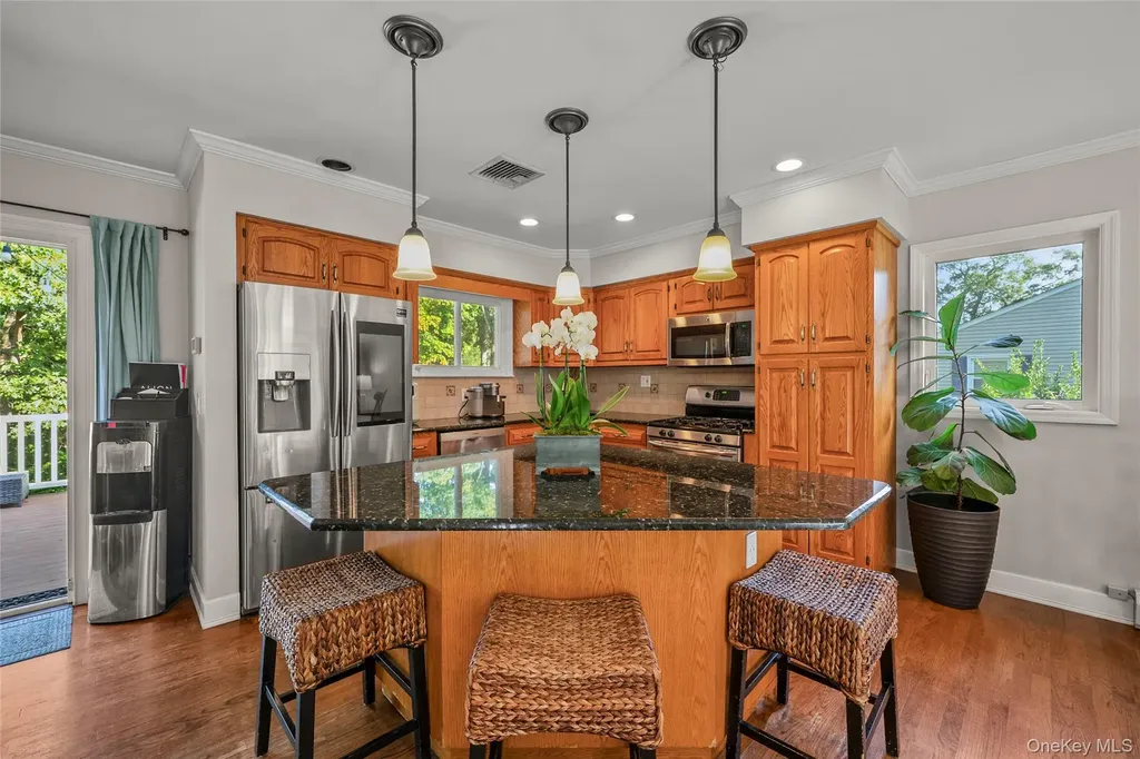 39 Graney Court Pearl River NY 10965