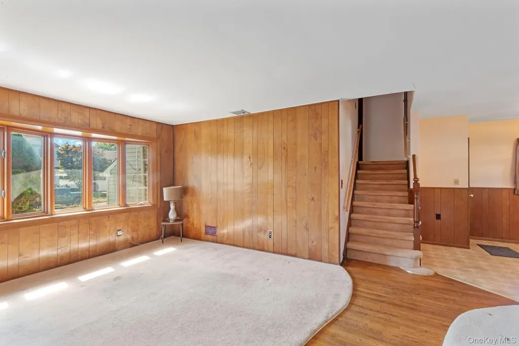 3945 Old Post Road Seaford NY 11783