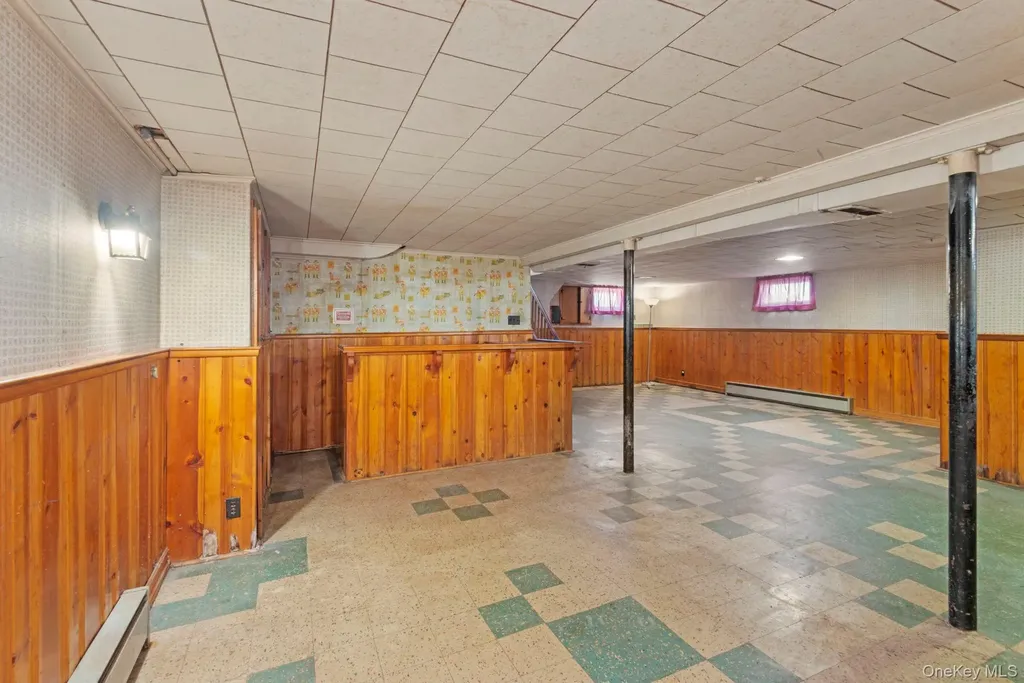 3945 Old Post Road Seaford NY 11783