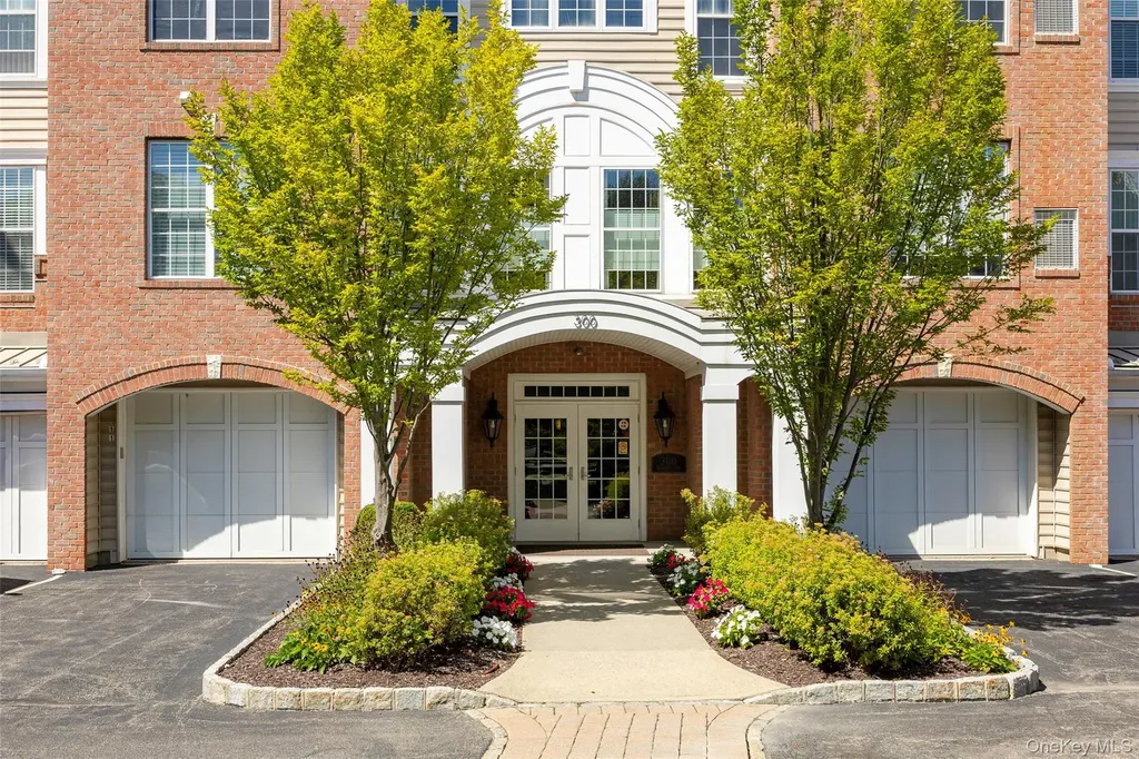 334 Regency Drive Fishkill NY 12524