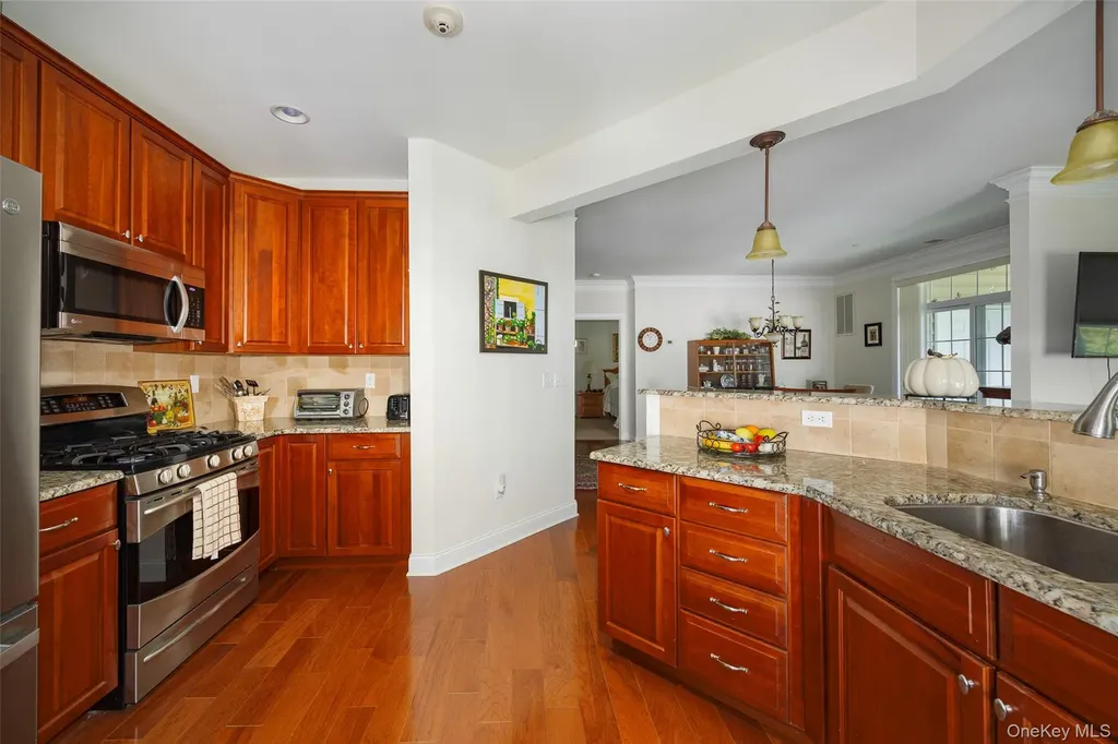 334 Regency Drive Fishkill NY 12524