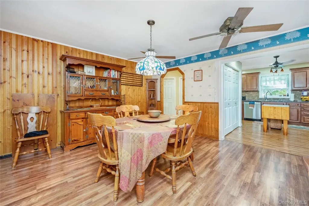 35 Forest Avenue West Babylon NY 11704