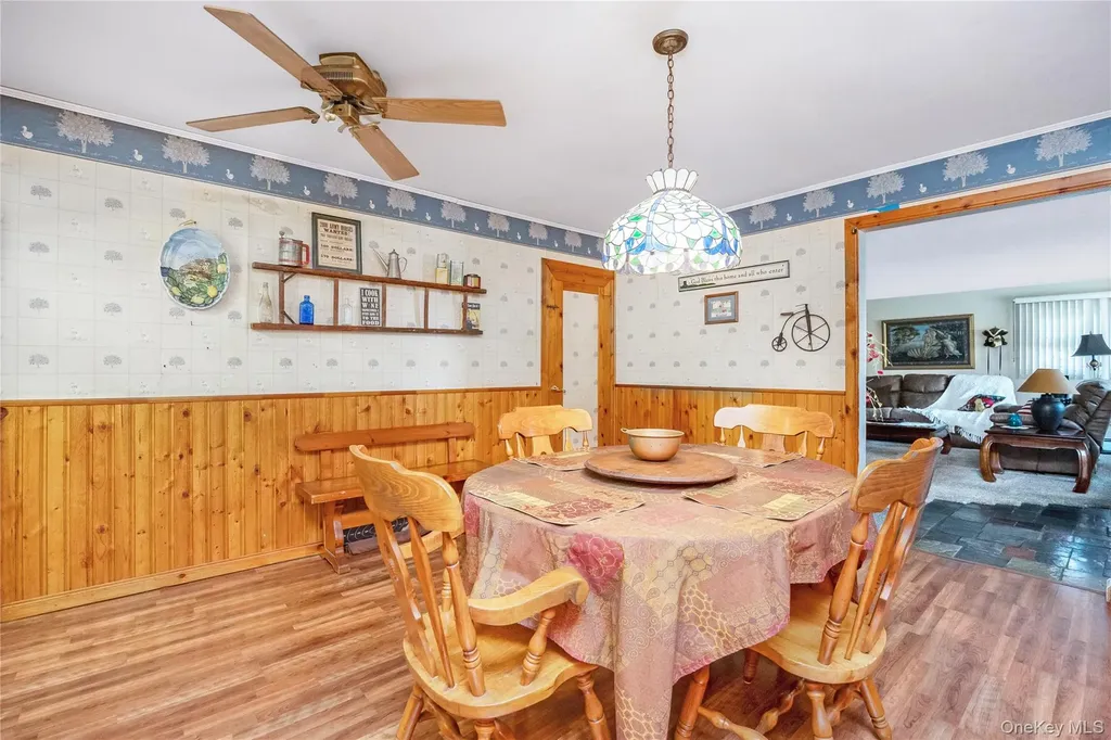 35 Forest Avenue West Babylon NY 11704