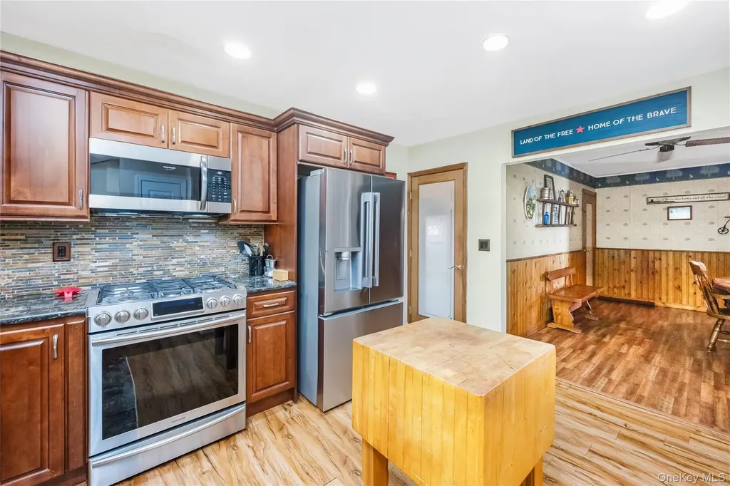 35 Forest Avenue West Babylon NY 11704