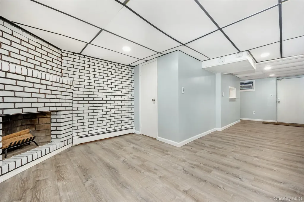 35 Forest Avenue West Babylon NY 11704