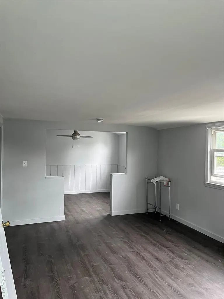 35 Forest Avenue West Babylon NY 11704