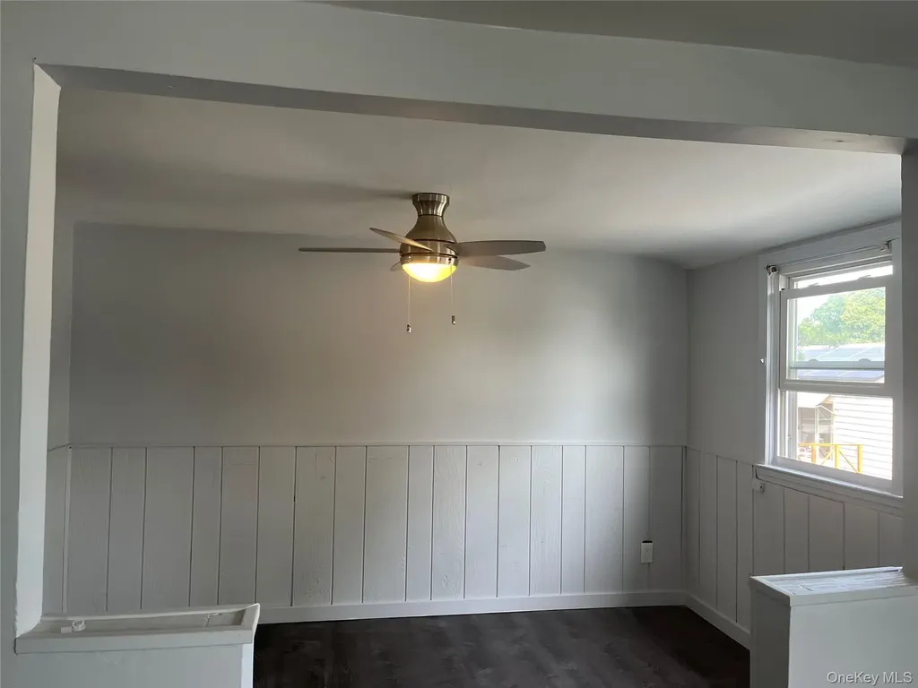 35 Forest Avenue West Babylon NY 11704