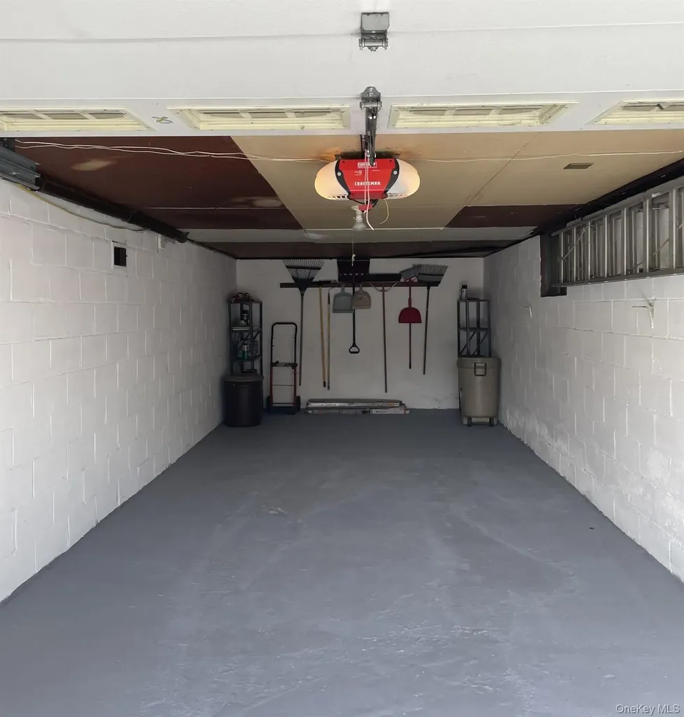 15 Arlington Court Montrose NY 10548