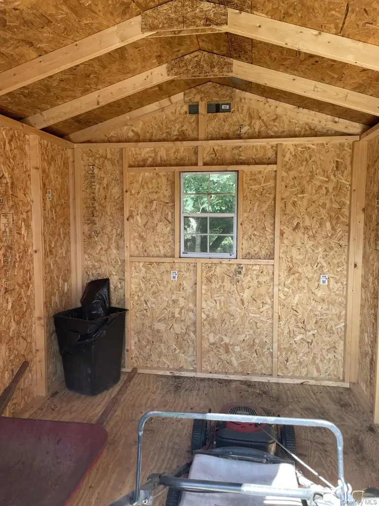 15 Arlington Court Montrose NY 10548