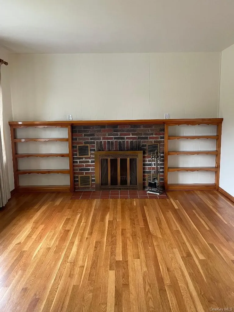 15 Arlington Court Montrose NY 10548