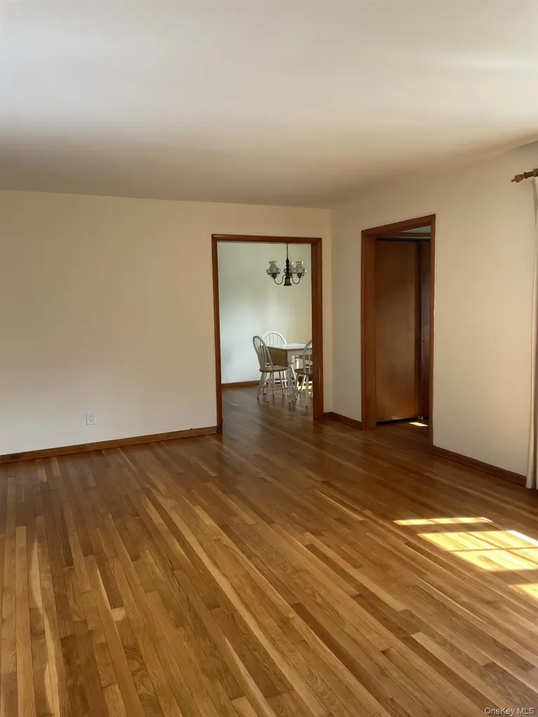 15 Arlington Court Montrose NY 10548