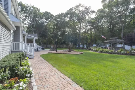 50 Margin Drive W Shirley NY 11967