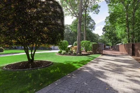 50 Margin Drive W Shirley NY 11967