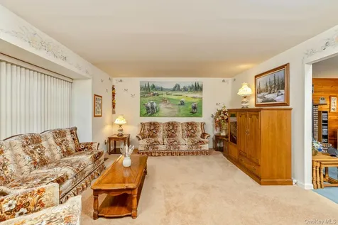 50 Margin Drive W Shirley NY 11967