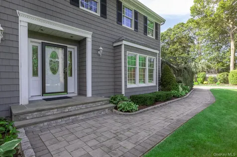 50 Margin Drive W Shirley NY 11967