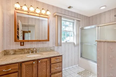 50 Margin Drive W Shirley NY 11967