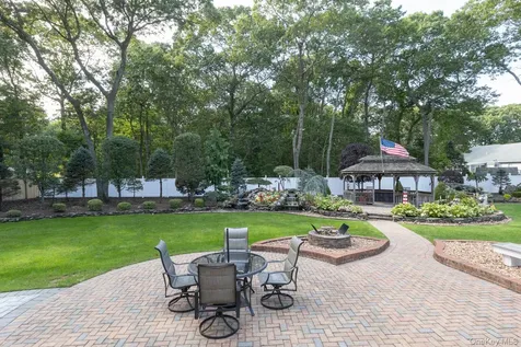 50 Margin Drive W Shirley NY 11967