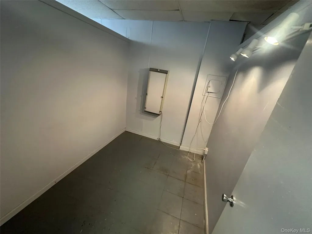 208 Willis Avenue Mineola NY 11501