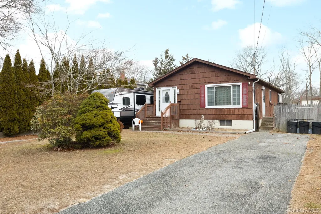 303 Orchid Drive Mastic Beach NY 11951