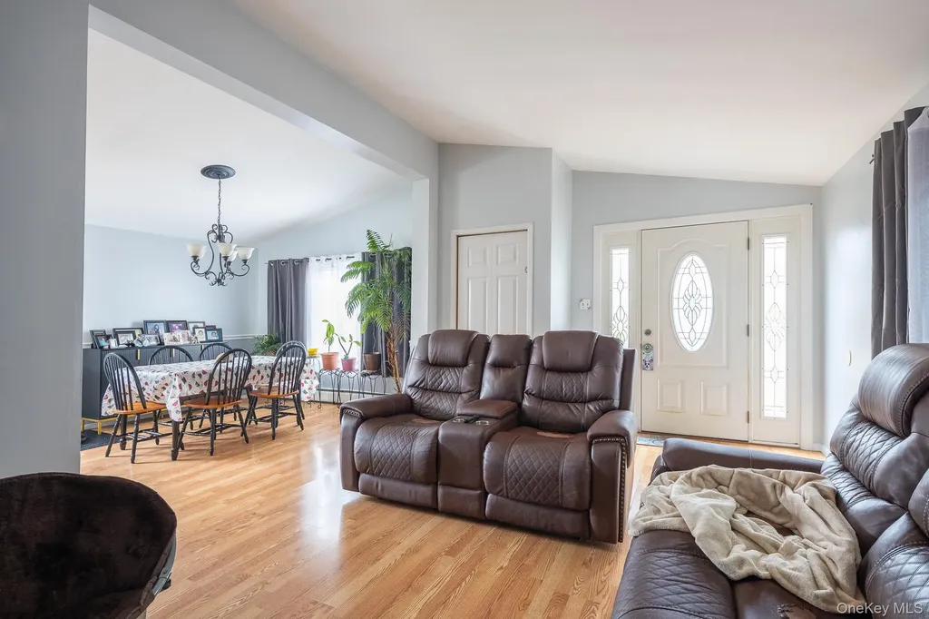 303 Orchid Drive Mastic Beach NY 11951