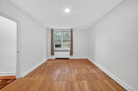 64 Pinewood Road Hartsdale NY 10530