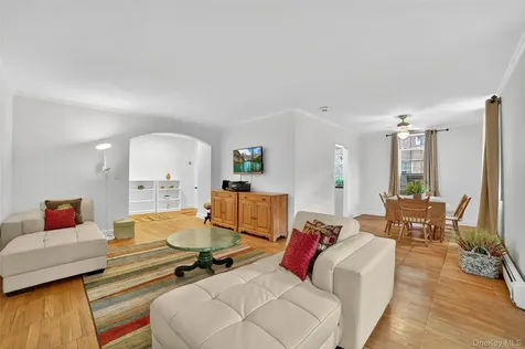 64 Pinewood Road Hartsdale NY 10530