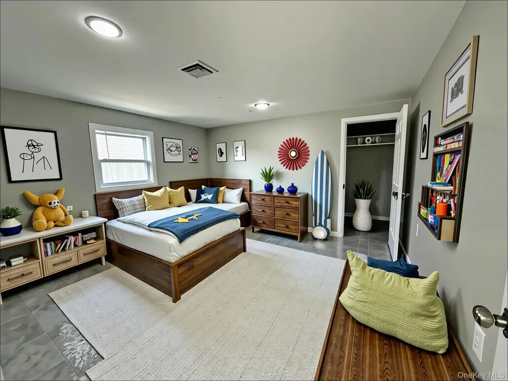 248 E Shore Road E Lindenhurst NY 11757