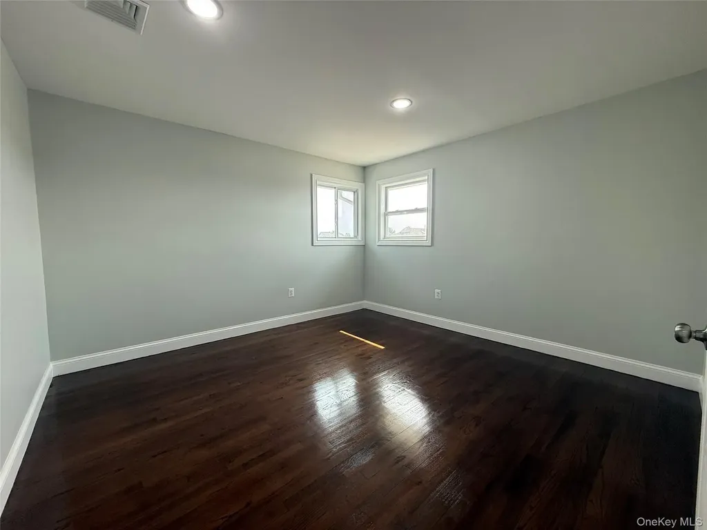 248 E Shore Road E Lindenhurst NY 11757