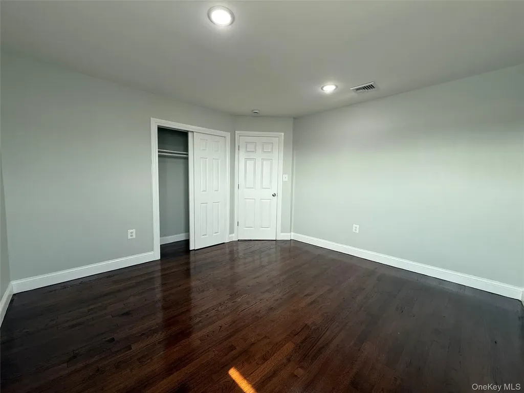 248 E Shore Road E Lindenhurst NY 11757