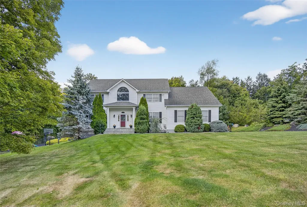 14 Meadow Crest Drive Mahopac NY 10541