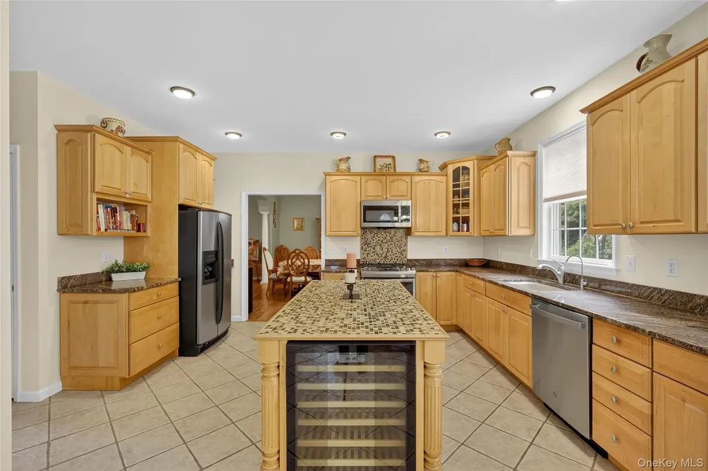 14 Meadow Crest Drive Mahopac NY 10541